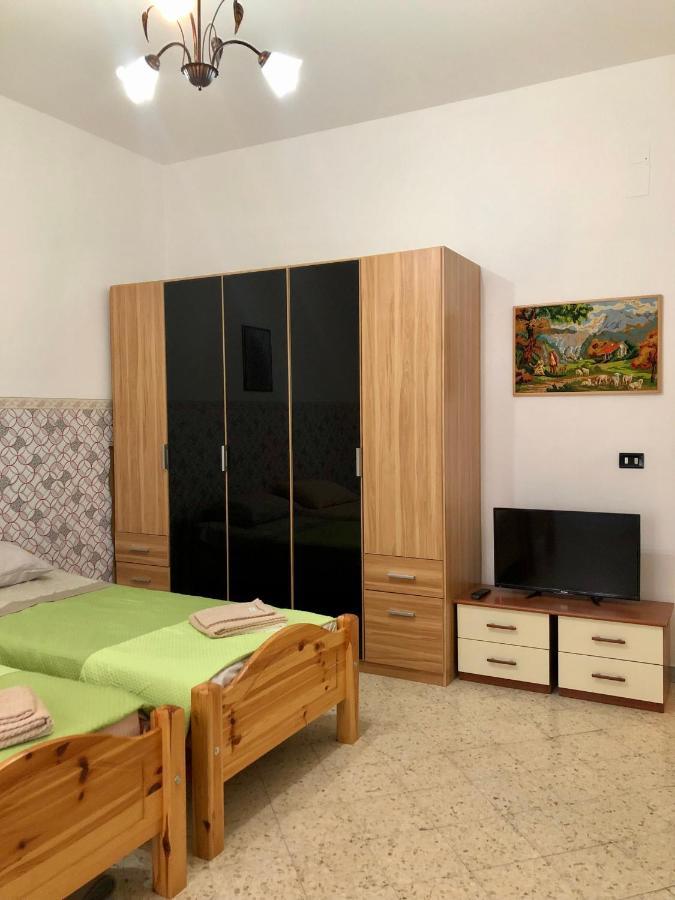 Appartement Valentino à Bari Extérieur photo